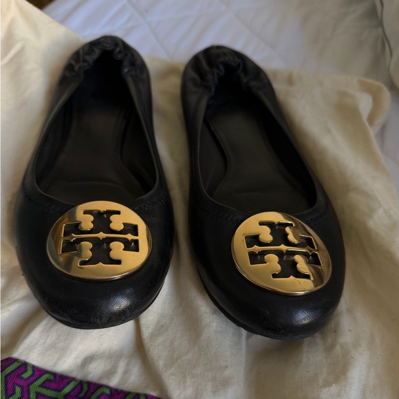 Tory Burch Black Flats with Gold Emblem - Picture 3 of 3